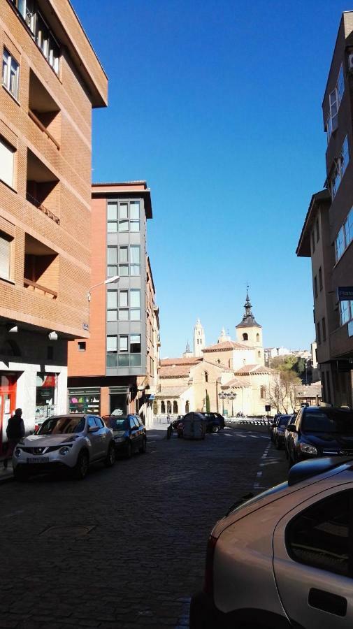 El Balconcito De San Millan II Apartment Segovia Bagian luar foto